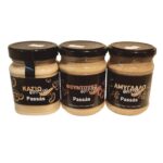 Τρία βαζάκια με βούτυρο ξηρών καρπών Passás: κάσιους, φουντούκι και αμύγδαλο.